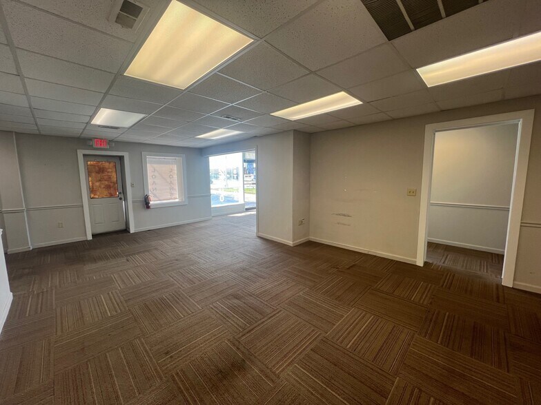 More Photos Of 5301 Midlothian Tpke, Richmond Restaurant For Lease