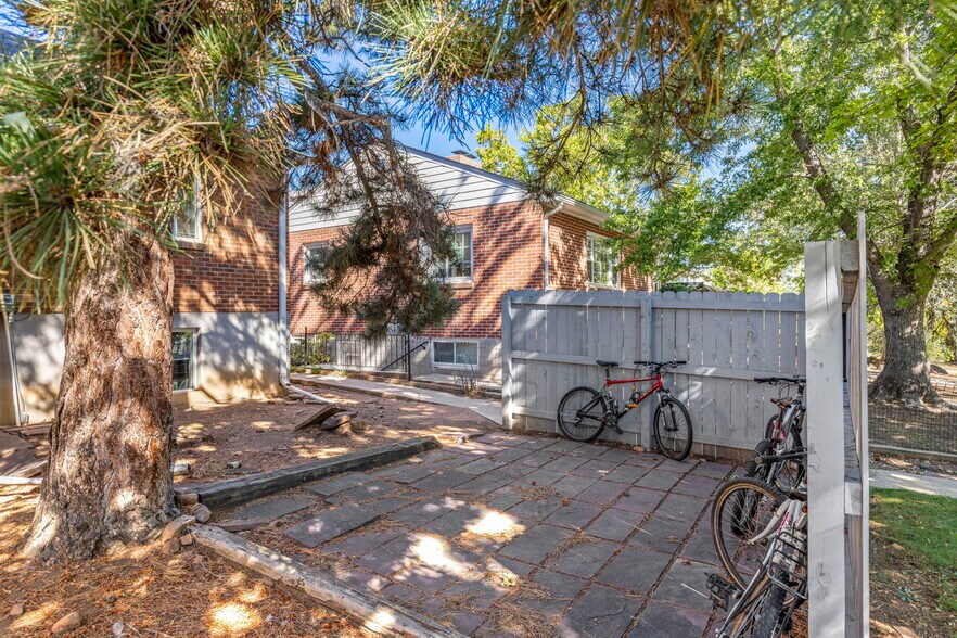 More Photos Of 735 17th St, Boulder Apartments For Sale