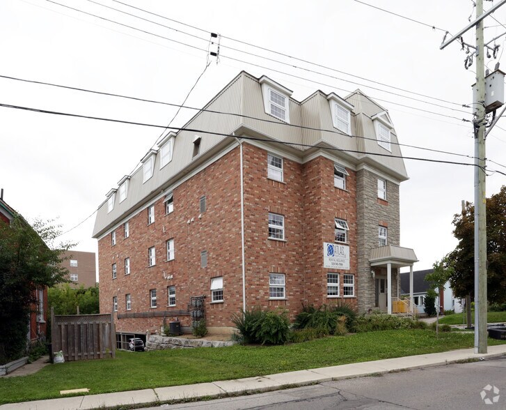 More Photos Of 172 Regina St N, Waterloo Apartments For Sale