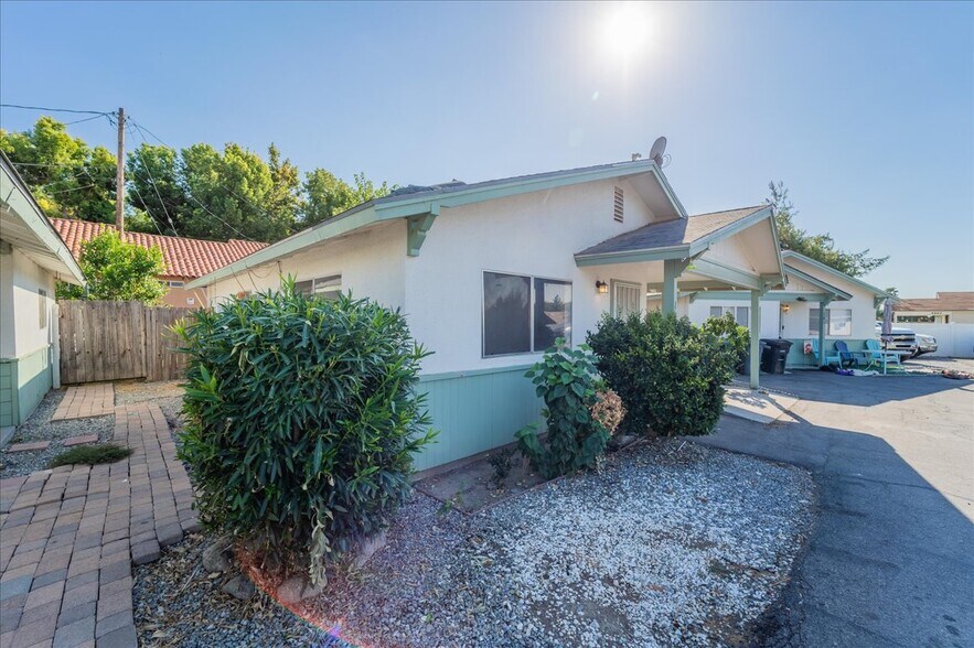 More Photos Of 171 N Hemet St, Hemet Apartments For Sale