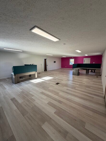 More Photos Of 27935 Three Notch Rd, Mechanicsville Freestanding For Sale