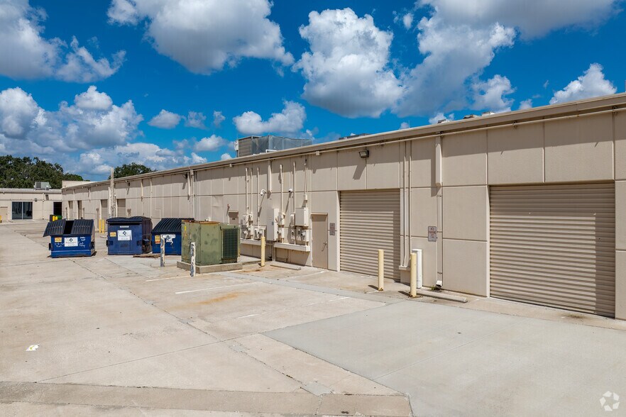 More Photos Of 6101 Chancellor Dr, Orlando Unknown For Lease