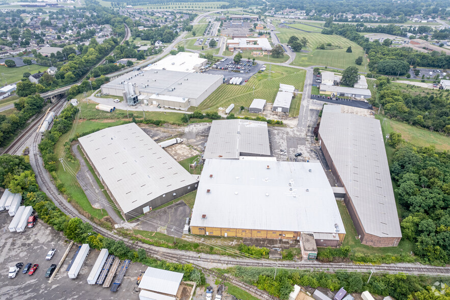 Primary Photo Of 500 Memorial Dr, Nicholasville Warehouse For Lease