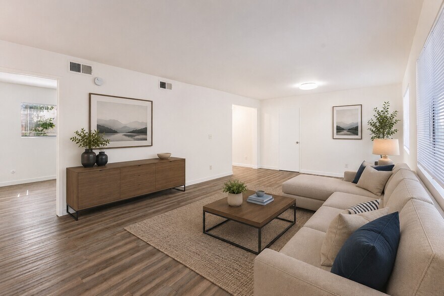 More Photos Of 11425 Tiara St, North Hollywood Multifamily For Sale