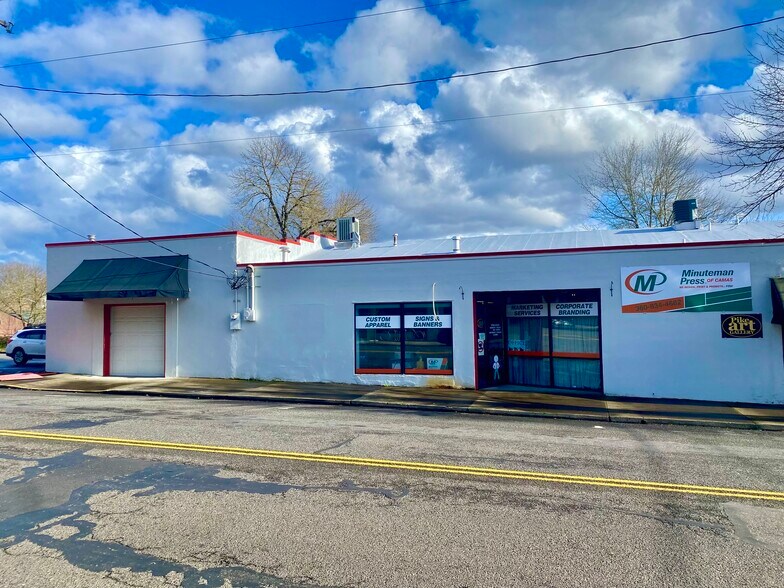 More Photos Of 302 NE 6th Ave, Camas Freestanding For Lease