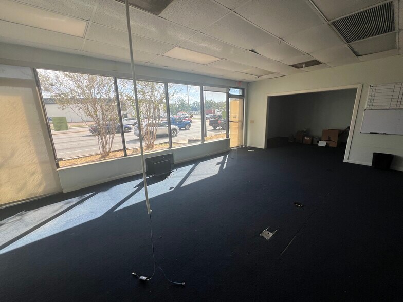 More Photos Of 1515 W Hillsborough Ave, Tampa Freestanding For Sale