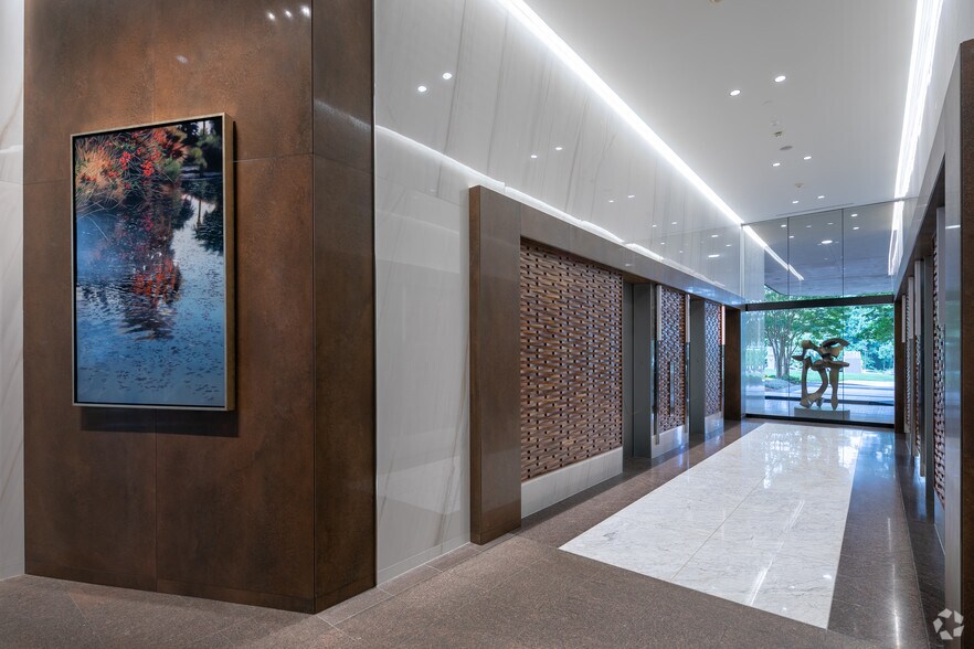 More Photos Of 1200 Abernathy Rd NE, Atlanta Unknown For Lease