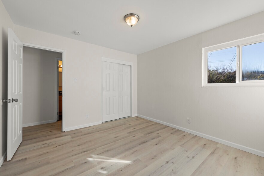 More Photos Of 2216 E 23rd St, Oakland Apartments For Sale