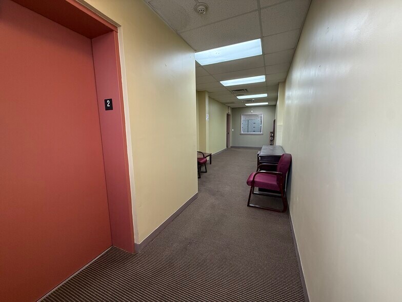 More Photos Of 294-298 State St, Hackensack Medical For Sale