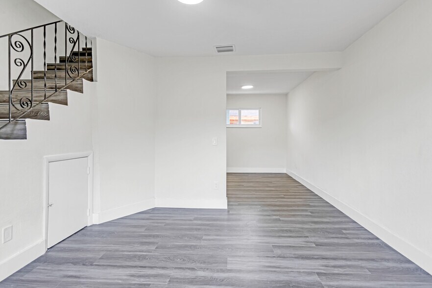 More Photos Of 1430 NW 2nd Ave, Florida City Apartments For Sale
