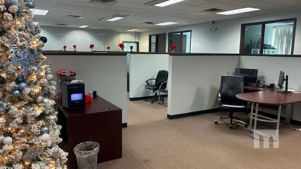 More Photos Of 2000 NW 150th Ave, Pembroke Pines Office For Lease