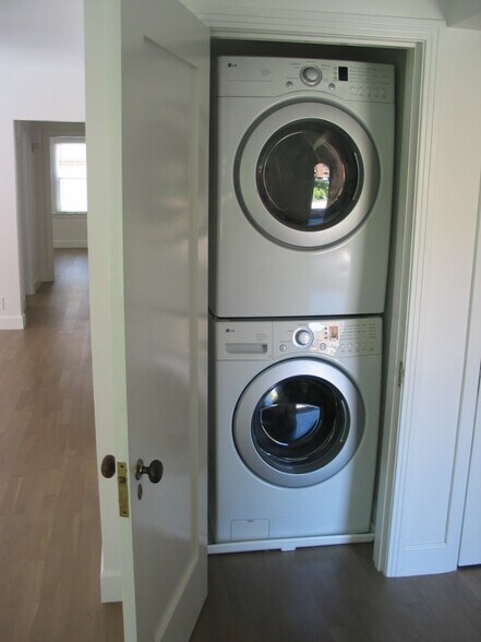 More Photos Of 745 N Hayworth Ave, Los Angeles Apartments For Sale