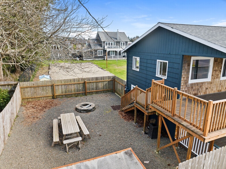 More Photos Of 1201 Bay Ave, Ocean Park Restaurant For Sale