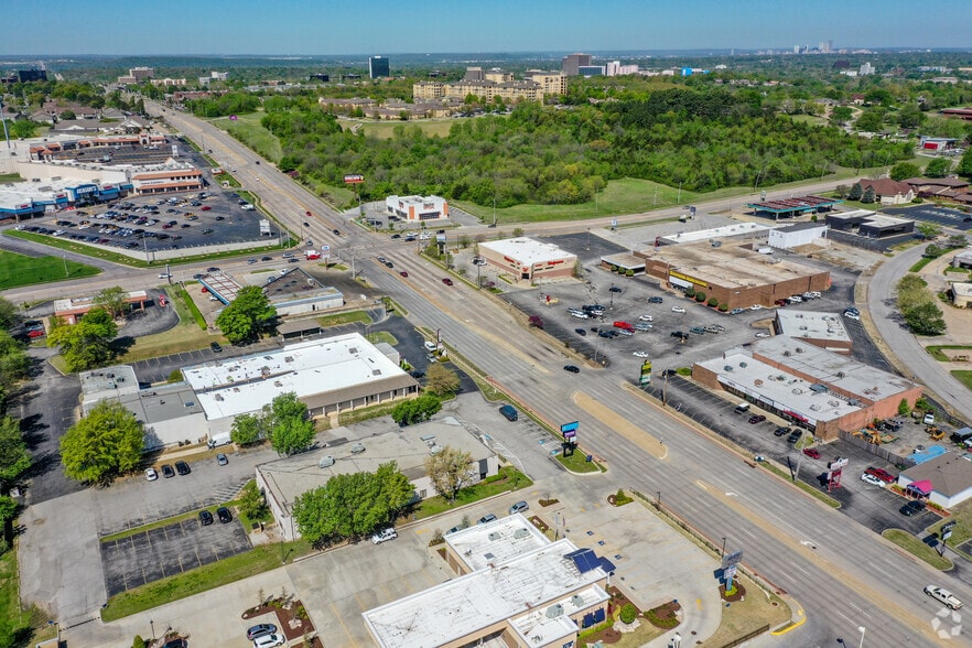 More Photos Of 6550 E 71st St, Tulsa Medical For Sale