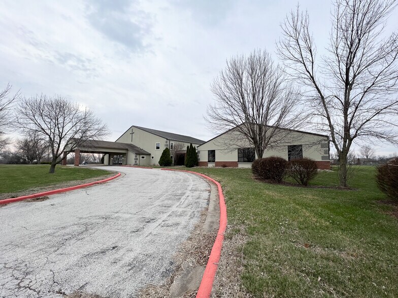 Primary Photo Of 501 NE Missouri Rd, Lees Summit Religious Facility For Sale