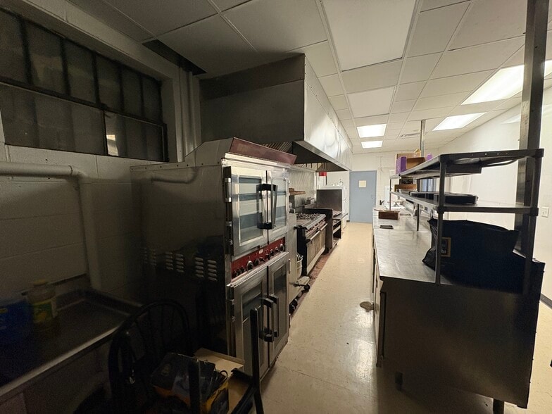 More Photos Of 1412 Main St, Buffalo Office For Sale