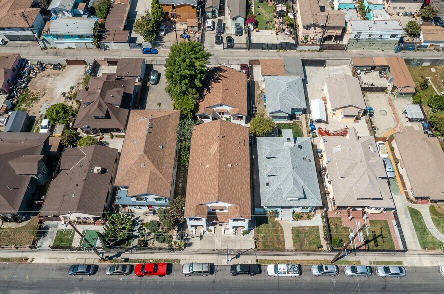 More Photos Of 445 S Chicago St, Los Angeles Apartments For Sale