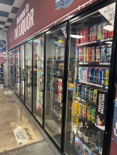 More Photos Of 1190 S Highway 59, Decatur General Retail For Sale