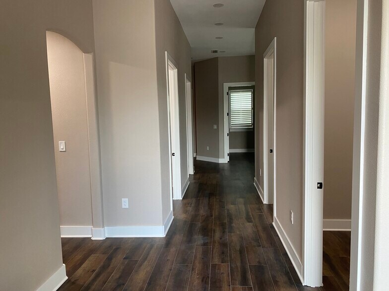 More Photos Of 144 Old Town Blvd N, Argyle Office For Lease