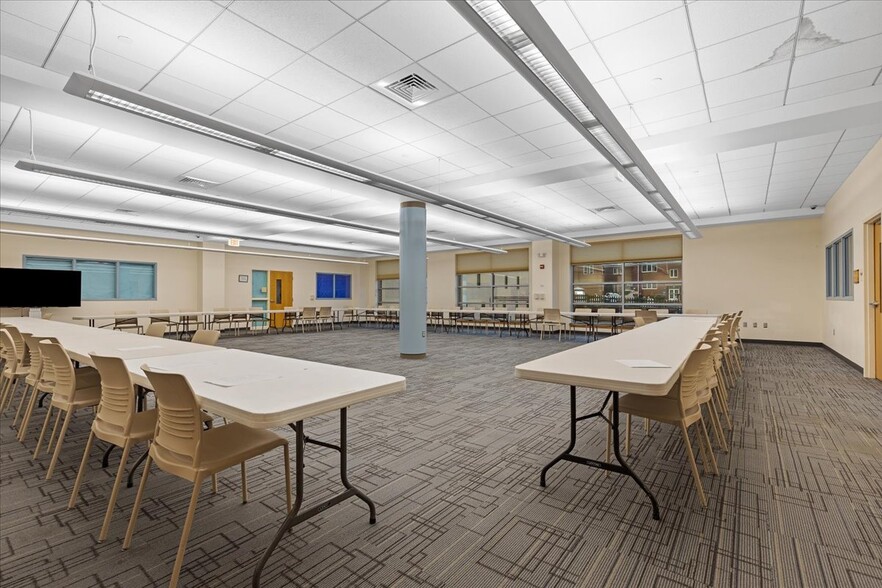 More Photos Of 35 N Jefferson Ave, Canonsburg Coworking Space