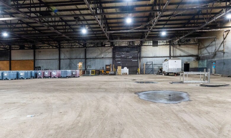 More Photos Of 2100 Advance Ave, Columbus Manufacturing For Lease