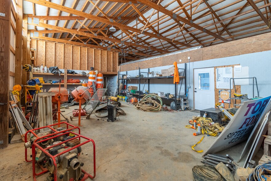 More Photos Of 10516 Highway 58, Ooltewah General Retail For Sale