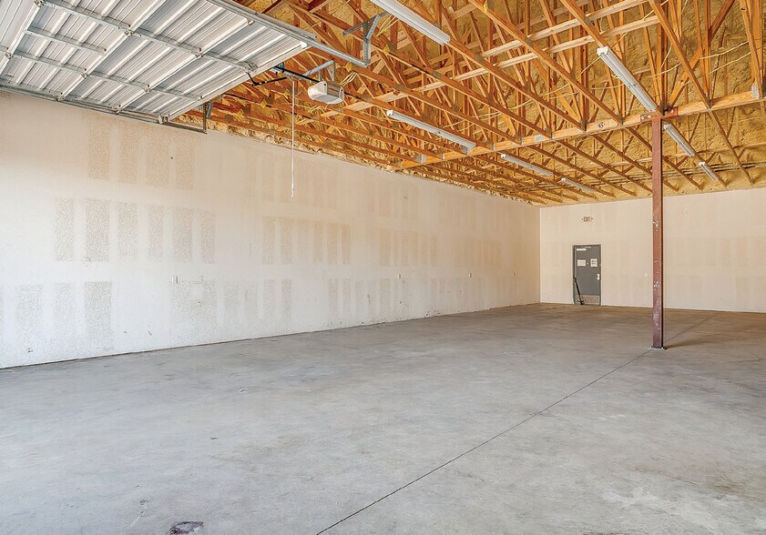 More Photos Of 9715 Santa Paula Dr, Fort Worth Unknown For Lease