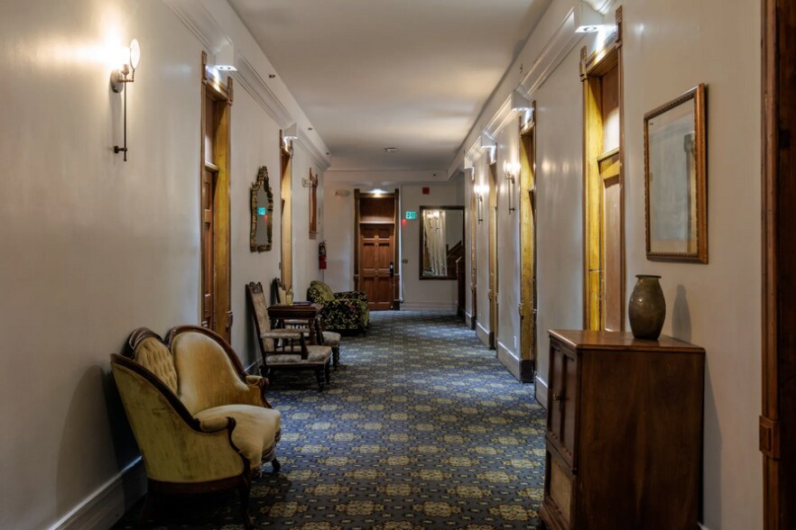 More Photos Of 700 Harrison Ave, Leadville Hotel For Sale