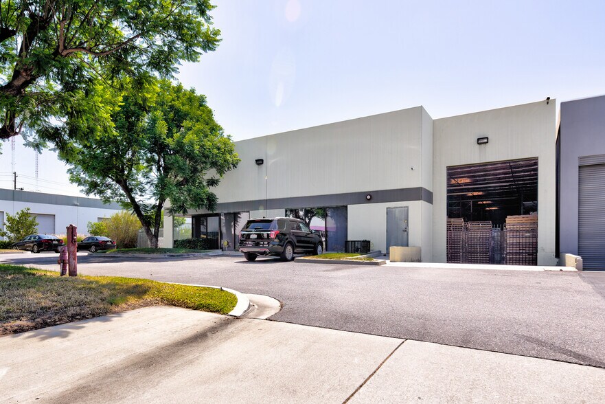 More Photos Of 526 S Coralridge Pl, City Of Industry Warehouse For Lease