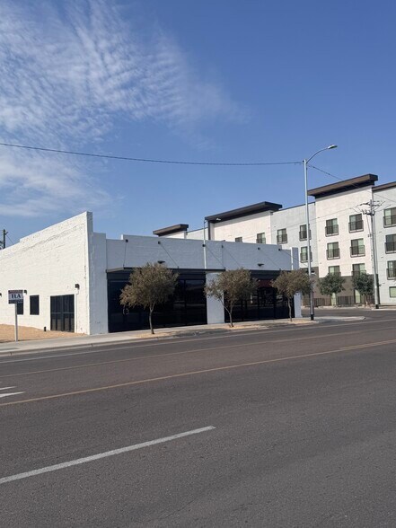 More Photos Of 1215 E Van Buren St, Phoenix Restaurant For Sale