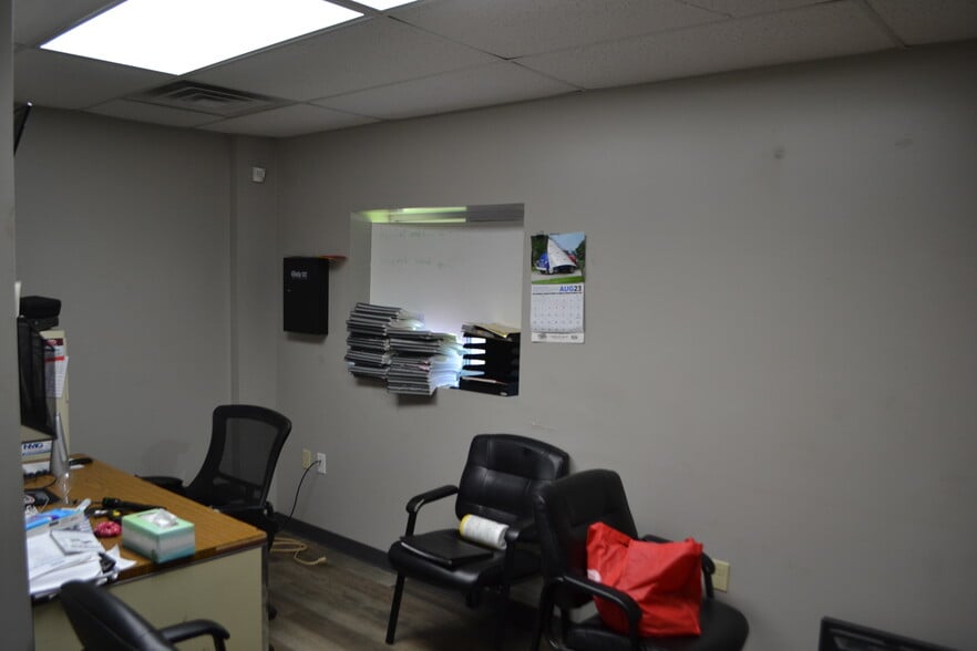 More Photos Of 2550 Plover Rd, Plover Auto Repair For Sale