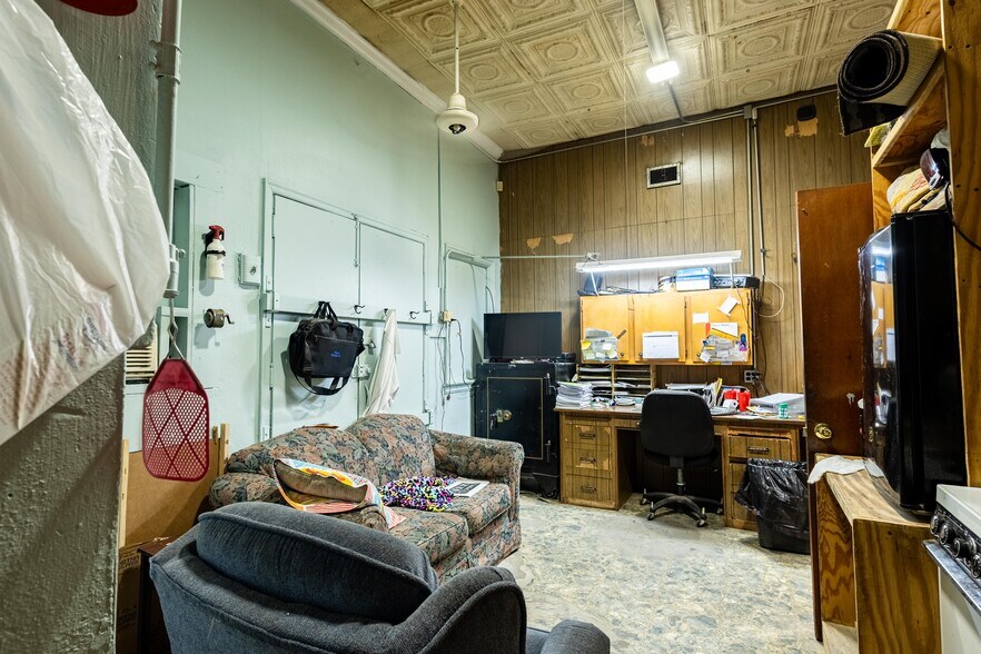 More Photos Of 1171 Main St S, Tifton Warehouse For Sale