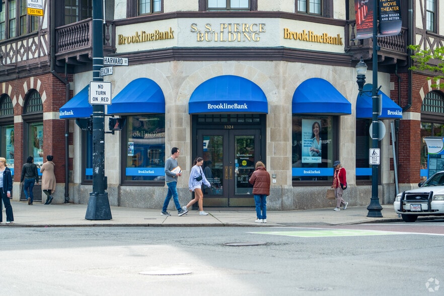 More Photos Of 1330-1354 Beacon St, Brookline Office For Lease