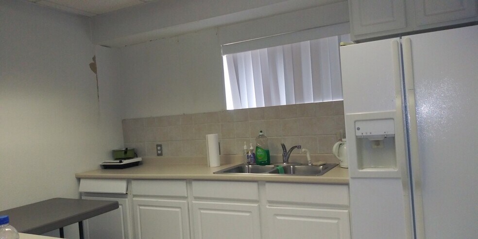 More Photos Of 671 Pennington Ave, Trenton Office For Sale