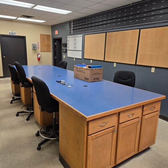 More Photos Of 1050 Benson St, River Falls Warehouse For Sale