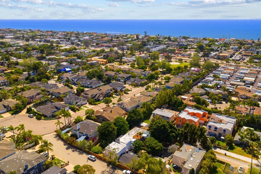 More Photos Of 273 Hillcrest Dr, Encinitas Apartments For Sale