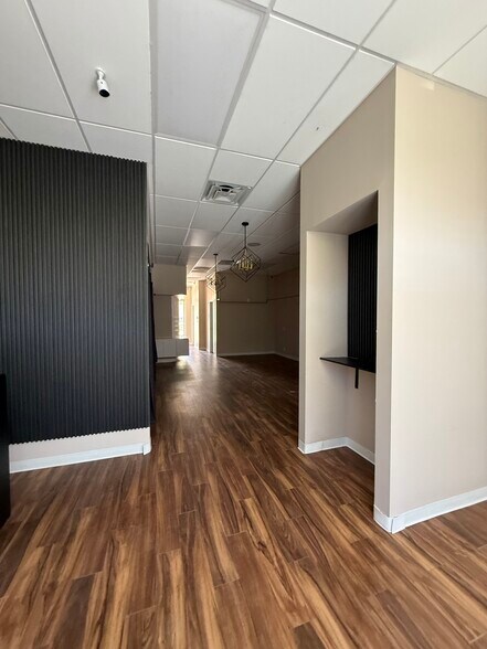 More Photos Of 140 Montecillo Blvd, El Paso Storefront Retail Office For Lease