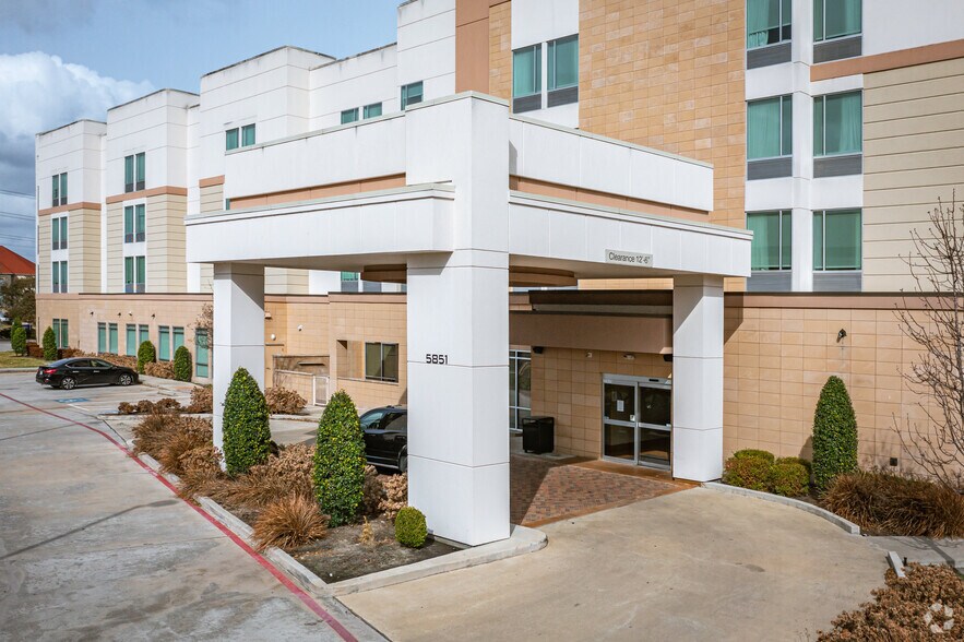 More Photos Of 5851 Rogerdale Rd, Houston Hotel For Sale