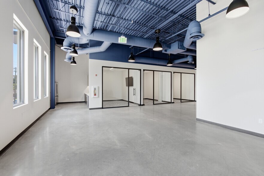 More Photos Of 6100 Robertson Ave, Nashville Storefront For Lease