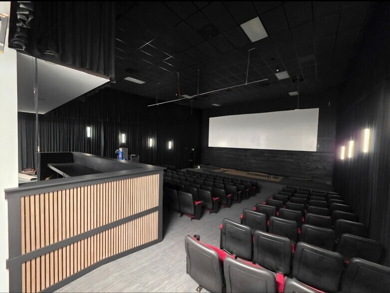 More Photos Of 830 SE Everett Mall Way, Everett Religious Facility For Lease