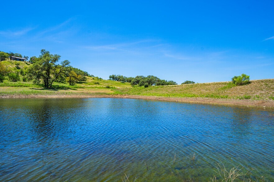 More Photos Of 5081 Bandera Hwy, Camp Verde Winery Vineyard For Sale