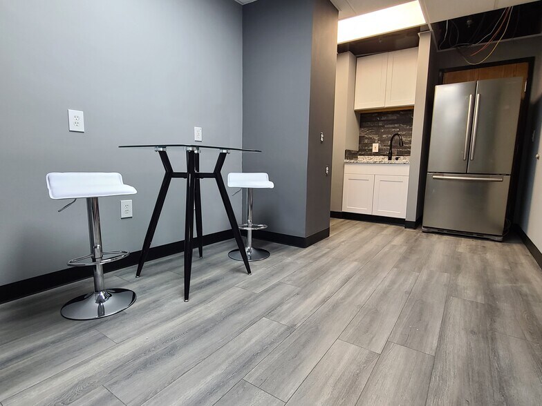 More Photos Of 1685 Terrell Mill Rd SE, Marietta Coworking Space