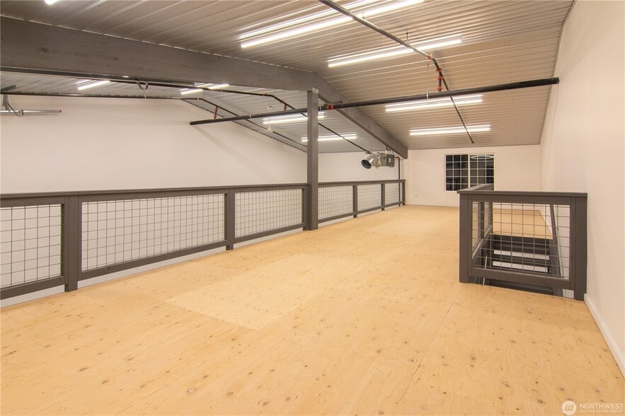 More Photos Of 1986 Baltic Way, Ferndale Research And Development For Sale