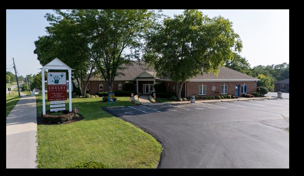 More Photos Of 71 Mack Walters Rd, Shelbyville Medical For Sale