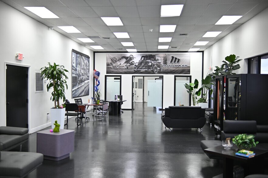 More Photos Of 4200-4250 NW 72nd Ave, Miami Warehouse For Lease