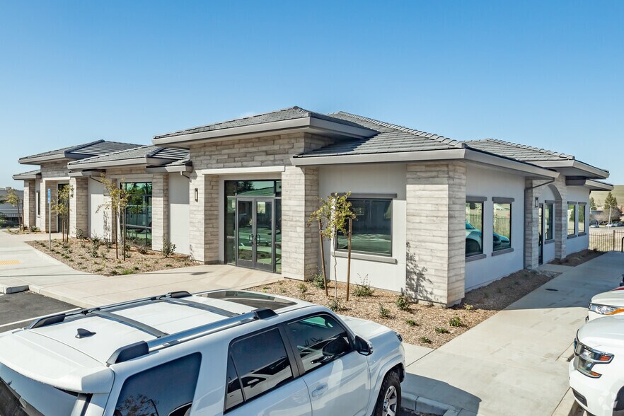 More Photos Of 4697 Golden Foothill Pky, El Dorado Hills Medical For Lease