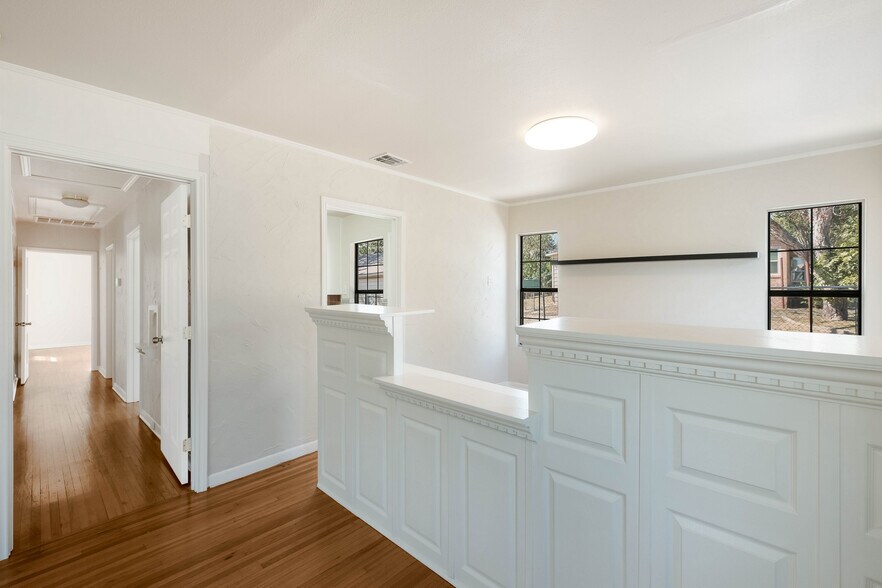 More Photos Of 174 Sherwood Dr, San Antonio Office Residential For Lease