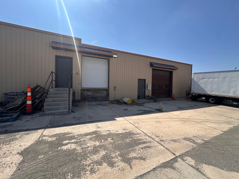 More Photos Of 1623-1635 Chicago Dr SW, Grand Rapids Freestanding For Lease