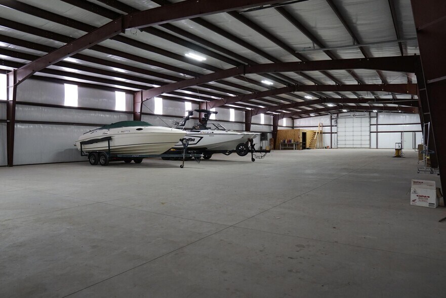 More Photos Of 825 Cannonball dr, Big Water Research And Development For Lease
