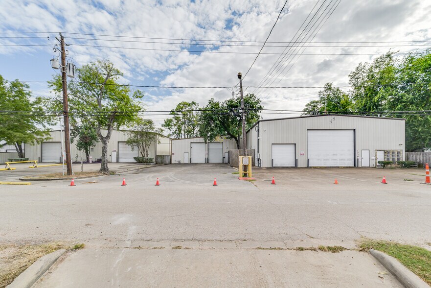 More Photos Of , Houston Flex For Sale